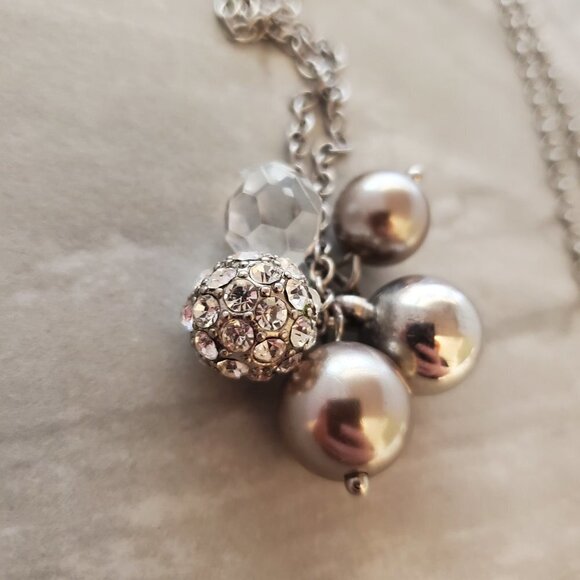 💖 J.Crew Rhinestone Crystal Pave Cluster Ball Beaded Pendant Necklace 💖 - Picture 8 of 9